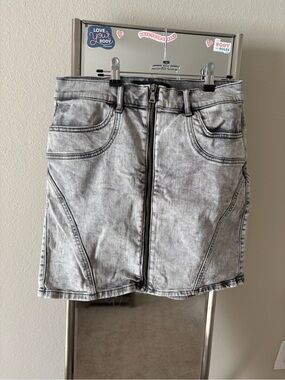 Express Gray Washed Denim Zip-Front Mini Skirt